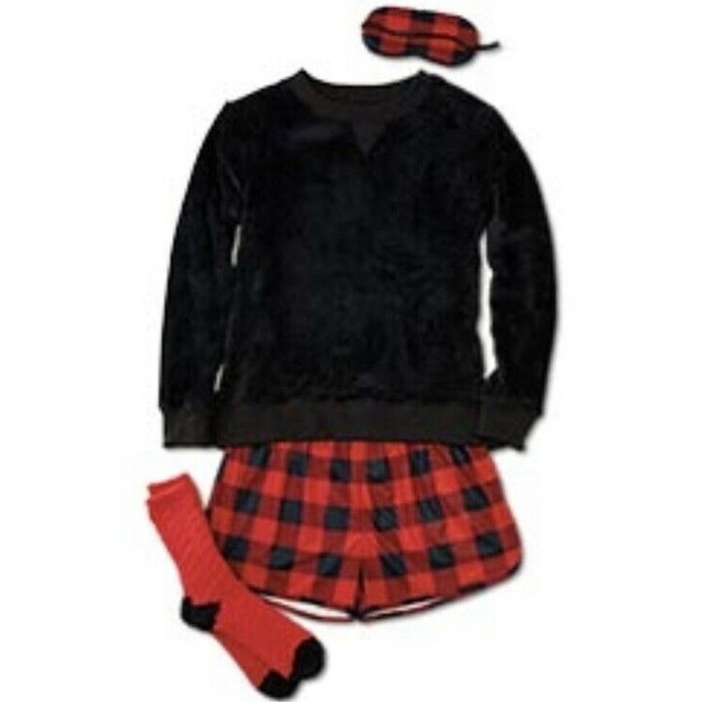Wondershop Black and Red Plaid Pajama Set with Eye Mask - Picture 13 of 14